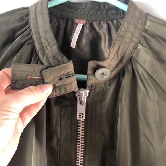 Free People Bomber Flight Jacket Olive Green Pockets Lightweight Size XS Coat - Picture 8 of 16